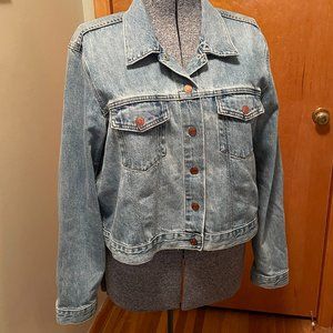Gap Cropped Denim Jacket Like New XXL Light Wash